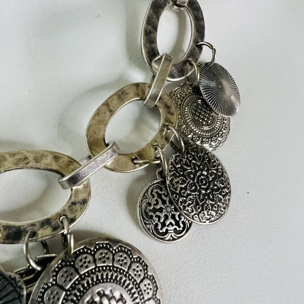 Metal Textured Charm Bib Dangl Necklace Silver Tone Chain Round Pendants 1505
